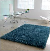 shaggy rug blue color made of polyester